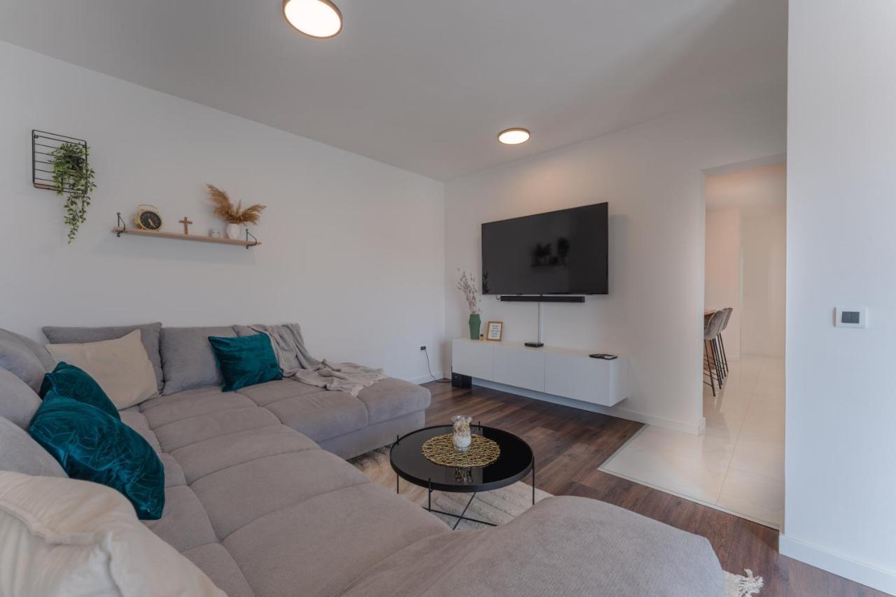 Apartment Glamorous Getaway Zadar Exterior foto